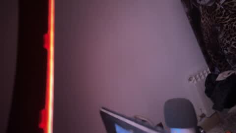 Snapshot of witchshadows chatting on 01/16/25, 10:02 witchshadows online show from 01/16/25, 10:02