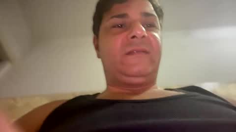 Snapshot of witebull83 chatting on 12/07/24, 02:57 Witebull online show from 12/07/24, 02:57