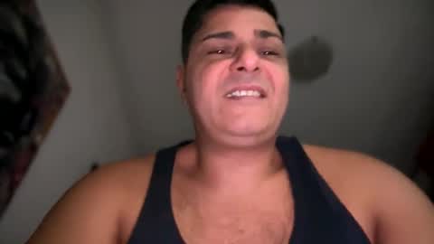 Snapshot of witebull83 chatting on 12/11/24, 02:44 Witebull online show from 12/11/24, 02:44