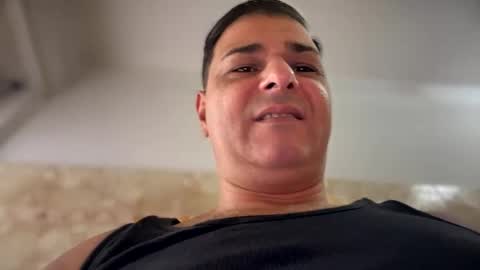 Snapshot of witebull83 chatting on 12/13/24, 09:57 Witebull online show from 12/13/24, 09:57