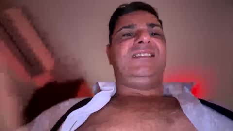 Snapshot of witebull83 chatting on 02/10/25, 02:16 Witebull online show from 02/10/25, 02:16