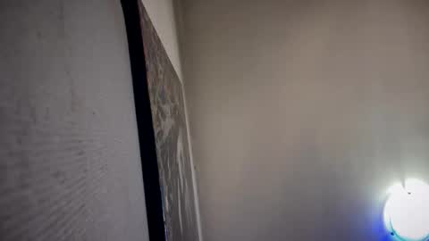 Snapshot of witebull83 chatting on 02/17/26, 01:40 Witebull online show from 02/17/26, 01:40