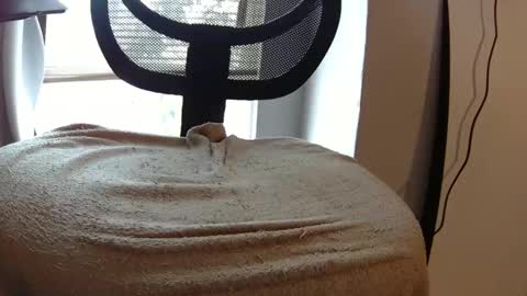 Snapshot of withbothhandsplease chatting on 03/04/26, 03:18 Mater online show from 03/04/26, 03:18