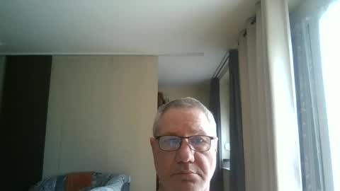 Snapshot of wixer1970 chatting on 06/11/26, 12:14 wixer1970 online show from 06/11/26, 12:14