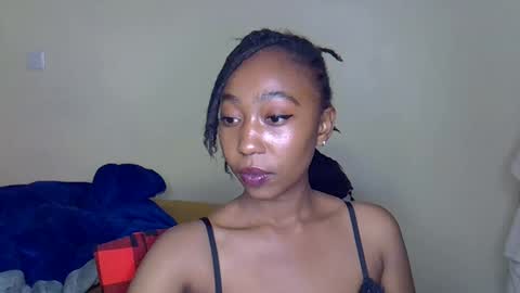 Snapshot of wizzia_khalifa chatting on 01/10/25, 11:18 girlie o online show from 01/10/25, 11:18