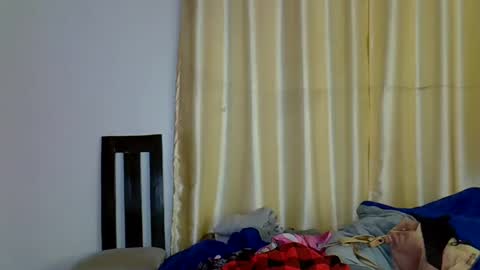 Snapshot of wizzia_khalifa chatting on 02/18/25, 01:10 girlie o online show from 02/18/25, 01:10