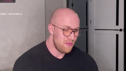 Wlademar online show from 10/13/25, 12:05