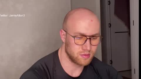 Wlademar online show from 11/11/25, 08:42