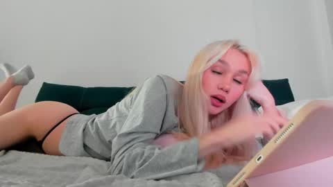 wladilia online show from 09/16/25, 09:38