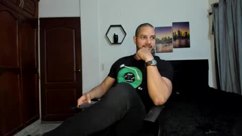 Snapshot of wncmodels chatting on 09/23/25, 04:04 Magnus Dark independent model online show from 09/23/25, 04:04