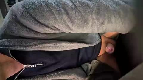 Snapshot of wnhz27 chatting on 03/04/26, 02:01 wnhz27 online show from 03/04/26, 02:01