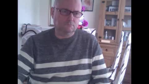 Snapshot of wobble444 chatting on 05/12/26, 09:39 wobble444 online show from 05/12/26, 09:39