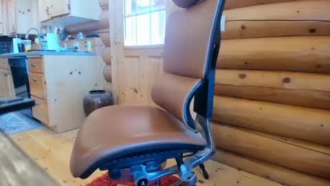 Snapshot of wobbleon chatting on 01/05/25, 04:38 Gobbleon online show from 01/05/25, 04:38