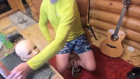 Snapshot of wobbleon chatting on 01/10/25, 11:08 Gobbleon online show from 01/10/25, 11:08