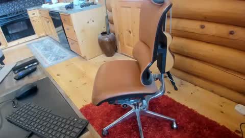 Snapshot of wobbleon chatting on 01/11/25, 05:29 Gobbleon online show from 01/11/25, 05:29