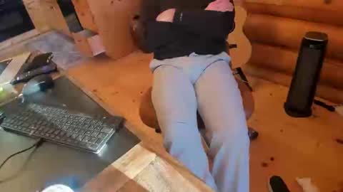 Snapshot of wobbleon chatting on 01/18/25, 10:17 Gobbleon online show from 01/18/25, 10:17