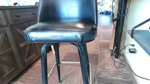 Snapshot of wobbleon chatting on 01/21/25, 05:09 Gobbleon online show from 01/21/25, 05:09