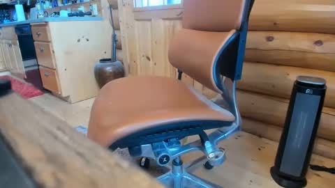 Snapshot of wobbleon chatting on 02/03/25, 09:07 Gobbleon online show from 02/03/25, 09:07