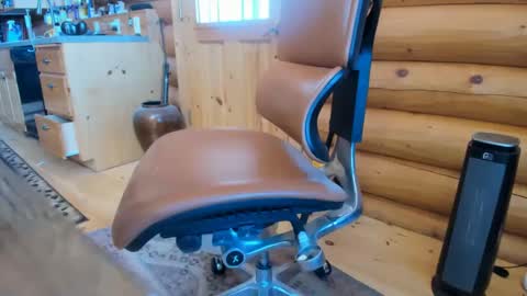 Snapshot of wobbleon chatting on 02/22/25, 06:41 Gobbleon online show from 02/22/25, 06:41