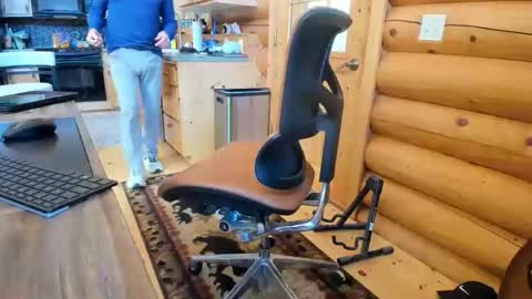 Snapshot of wobbleon chatting on 10/11/25, 06:50 Gobbleon online show from 10/11/25, 06:50