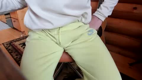 Snapshot of wobbleon chatting on 10/21/25, 06:08 Gobbleon online show from 10/21/25, 06:08