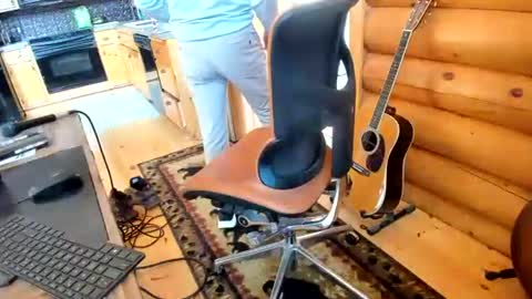 Snapshot of wobbleon chatting on 10/25/25, 08:14 Gobbleon online show from 10/25/25, 08:14