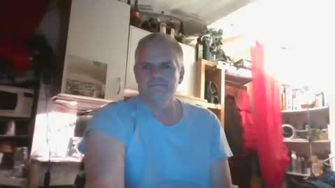 Snapshot of wohnung_at chatting on 12/29/24, 12:01 wohnung_at online show from 12/29/24, 12:01