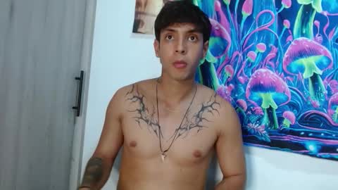 wolf_light online show from 12/23/25, 12:19