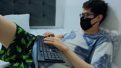  W O L F  online show from 02/17/25, 11:13