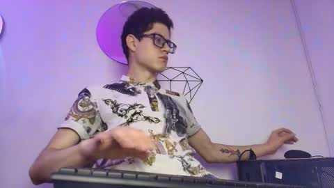  W O L F  online show from 10/22/25, 11:54