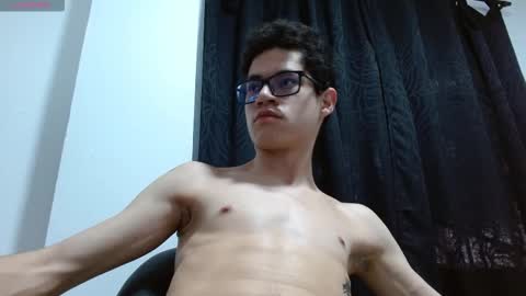  W O L F  online show from 11/12/25, 11:32