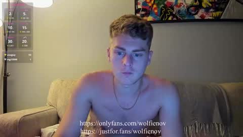 Snapshot of wolfiell chatting on 01/28/25, 01:29 Wolfienov online show from 01/28/25, 01:29