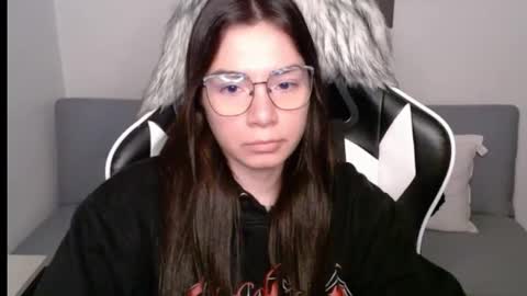 Alex online show from 09/11/25, 02:22