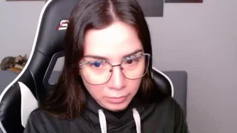 Alex online show from 05/01/26, 03:22