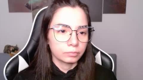 Alex online show from 05/10/26, 01:55