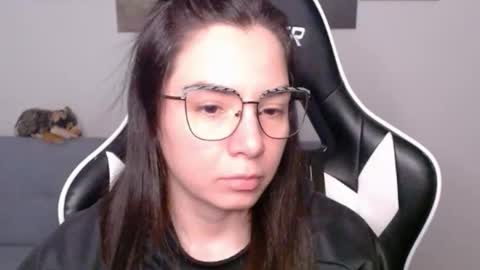 Alex online show from 06/11/26, 02:22