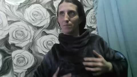 Snapshot of wolfxsnow chatting on 02/02/26, 12:48 wolfxsnow online show from 02/02/26, 12:48