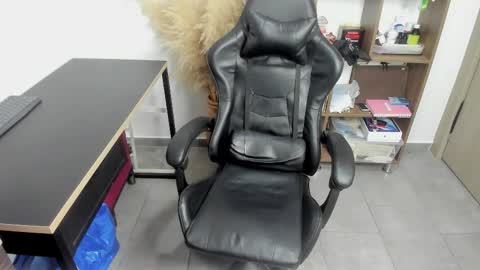 wolker_allan online show from 12/01/25, 10:48