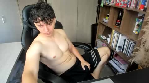 wolker_allan online show from 12/15/25, 05:39