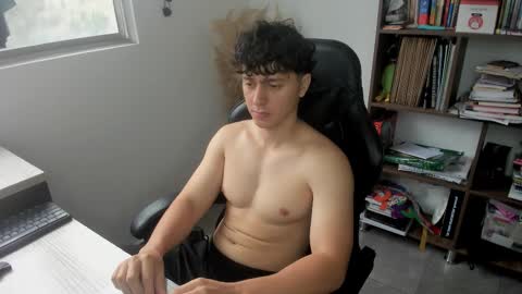 Snapshot of wolker_allan chatting on 02/06/26, 04:54 wolker_allan online show from 02/06/26, 04:54