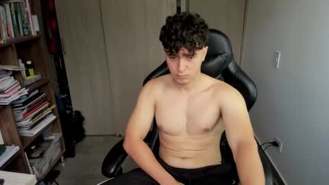 Snapshot of wolker_allan chatting on 02/19/26, 02:13 wolker_allan online show from 02/19/26, 02:13