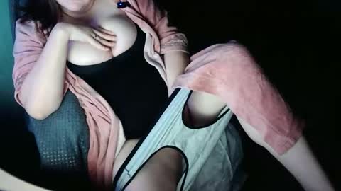 Jess online show from 11/25/25, 03:28