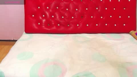   online show from 11/09/25, 02:21