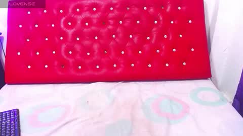   online show from 12/18/25, 06:58