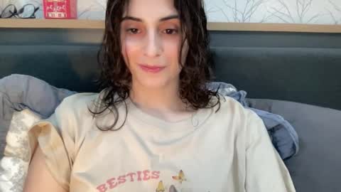 Stia online show from 12/03/25, 01:42