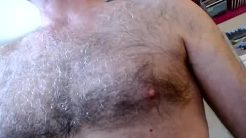 Snapshot of woodiesays chatting on 02/14/26, 09:22 WoodieSays online show from 02/14/26, 09:22