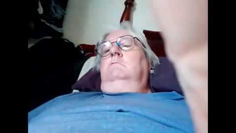 woodpecker115 online show from 02/21/25, 05:09
