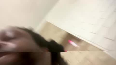 Snapshot of woodpipe69 chatting on 12/12/24, 01:49 Woodpipe69 online show from 12/12/24, 01:49