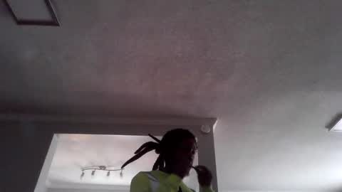 Snapshot of woodpipe69 chatting on 02/01/25, 06:40 Woodpipe69 online show from 02/01/25, 06:40