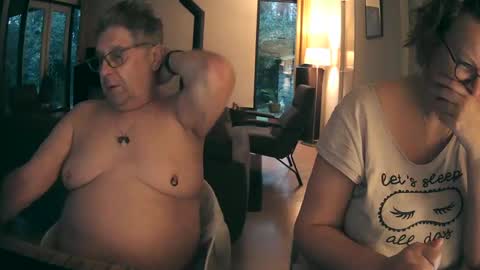 woodwurm and Snoeske online show from 02/15/25, 06:44